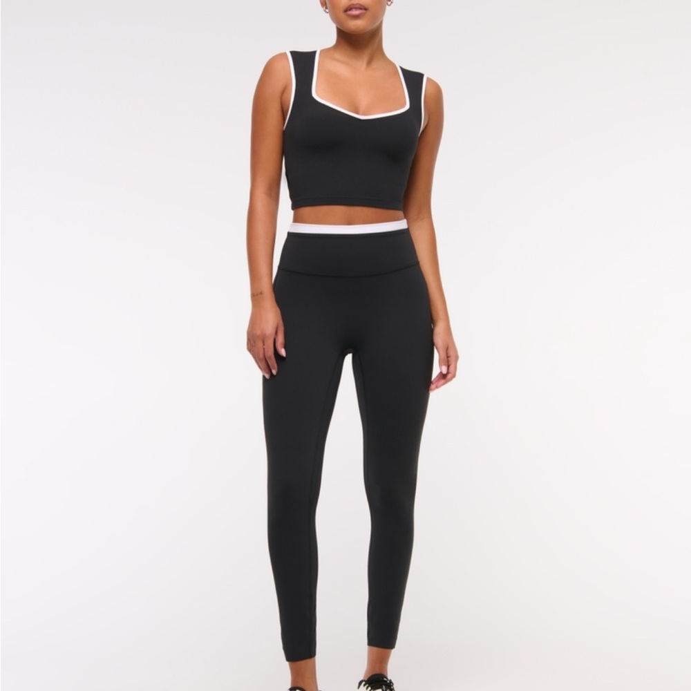 Abercrombie YPB studioFLEX Curve Love Short 7/8 leggings